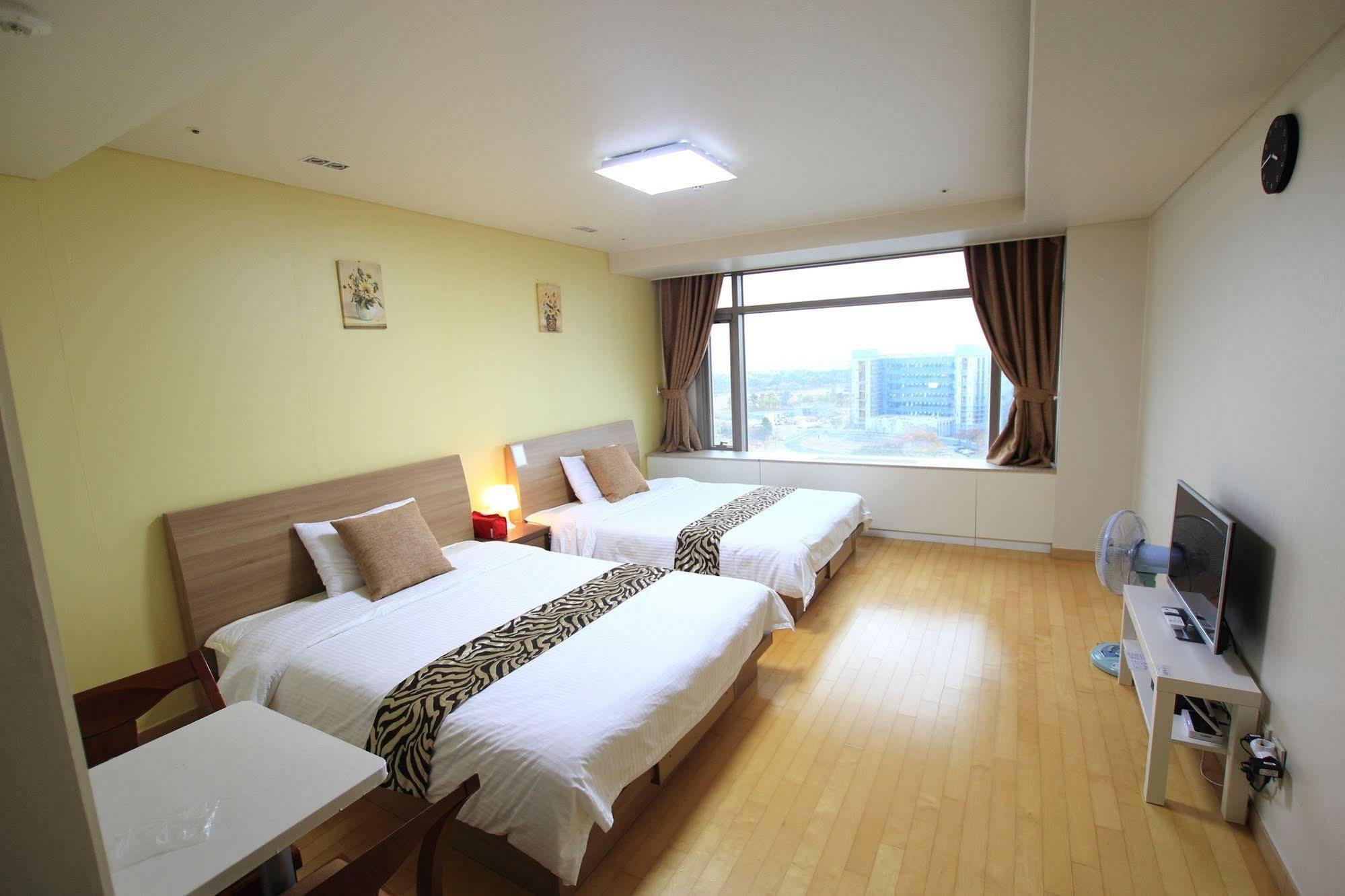 Incheon Airport Guesthouse Екстер'єр фото